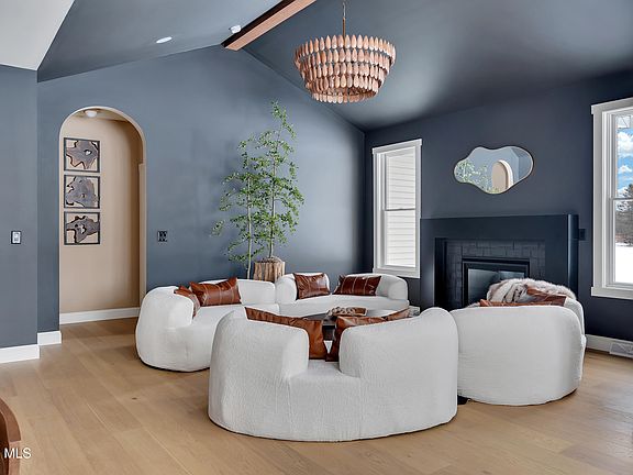 5th image of 116 Schuurman Road