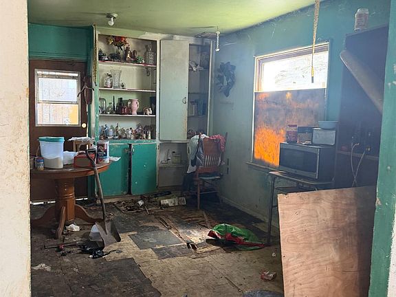 2nd image of 2417 E California Ave