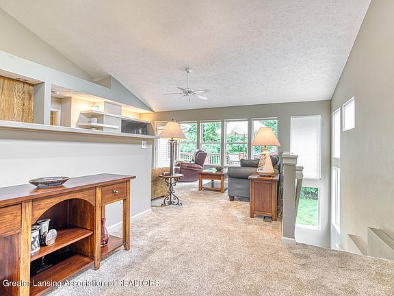 5th image of 1148 E Maide Marians Ct #6