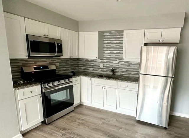 2 bed, 780 sqft, $1,550 — Photo 2