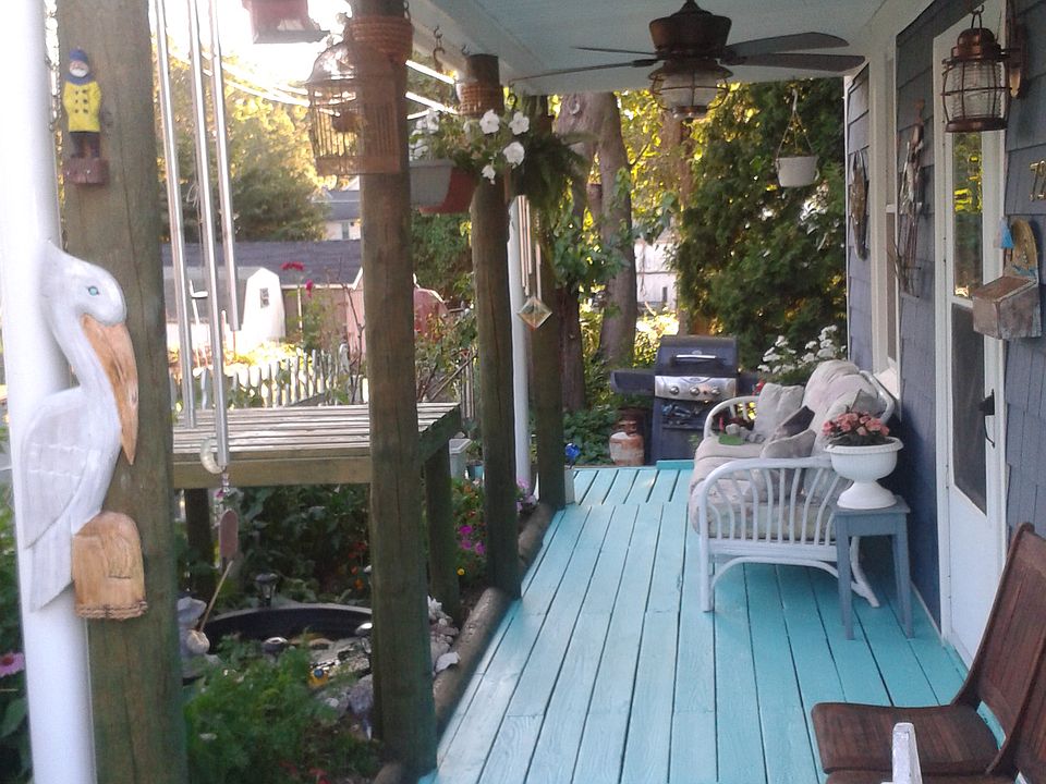 2nd image of 729 Hoppers Ln