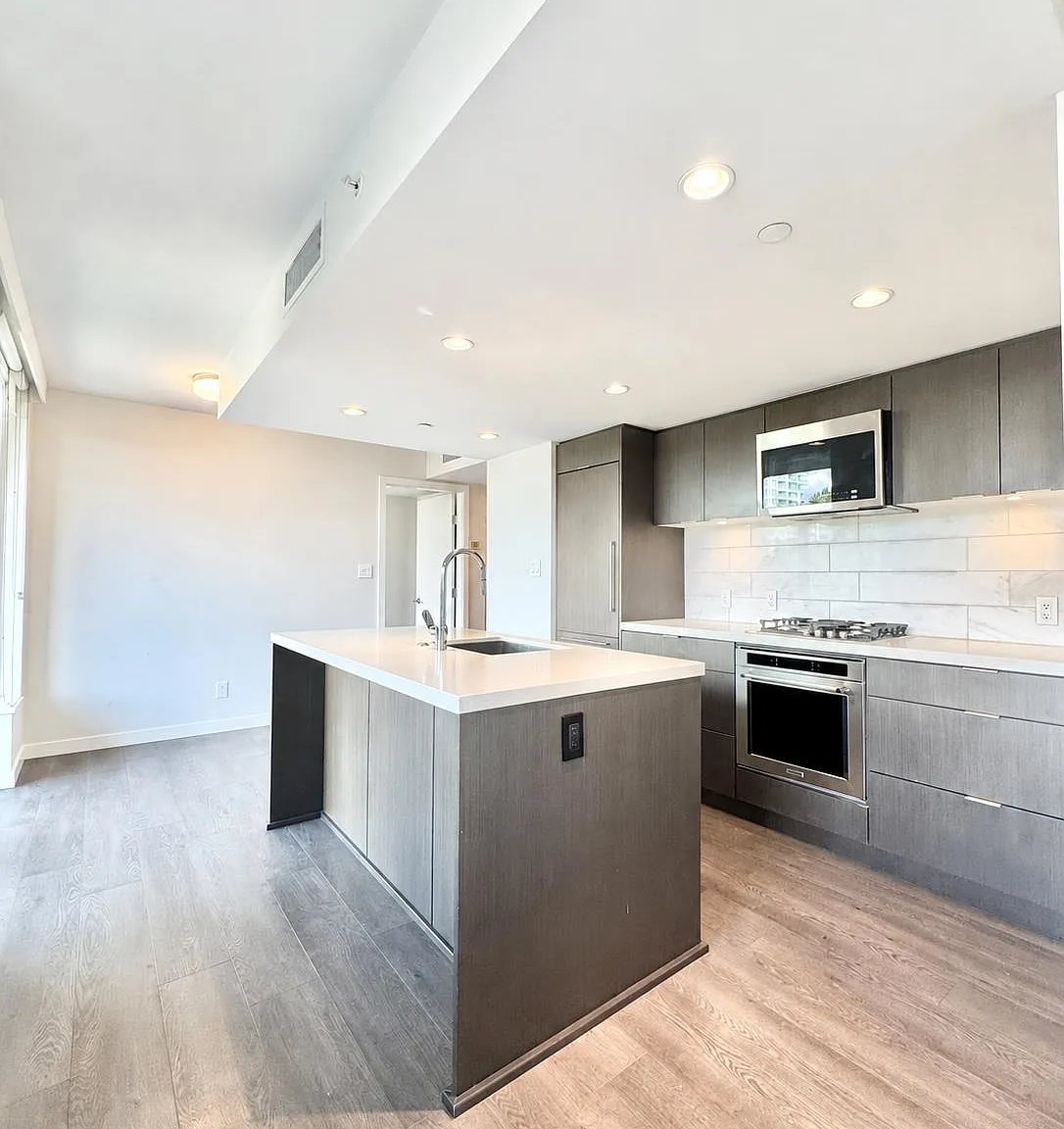 1 bed, 560 sqft, $2,500 — Photo 3
