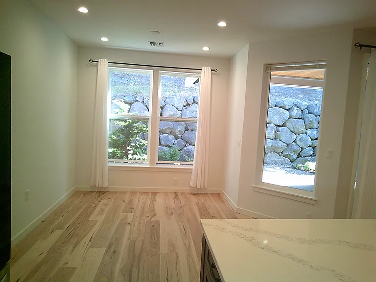 320 Lofgrin Rd — Photo 19