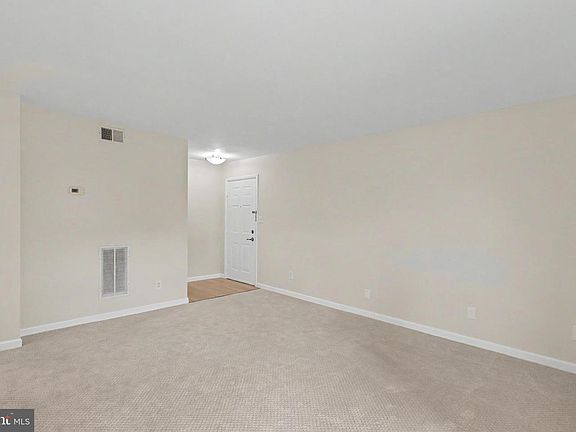 5th image of 1727 Ascot Way #1727G