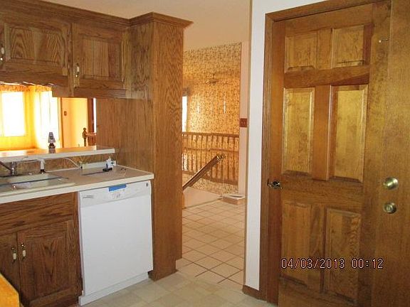 4th image of 2911 Cedar Crest Dr APT B