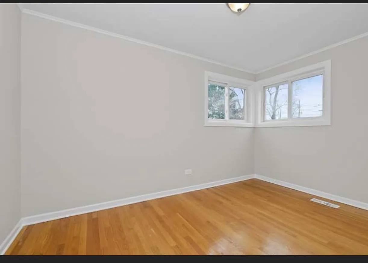 3 bed, 1022 sqft, $2,500 — Photo 4