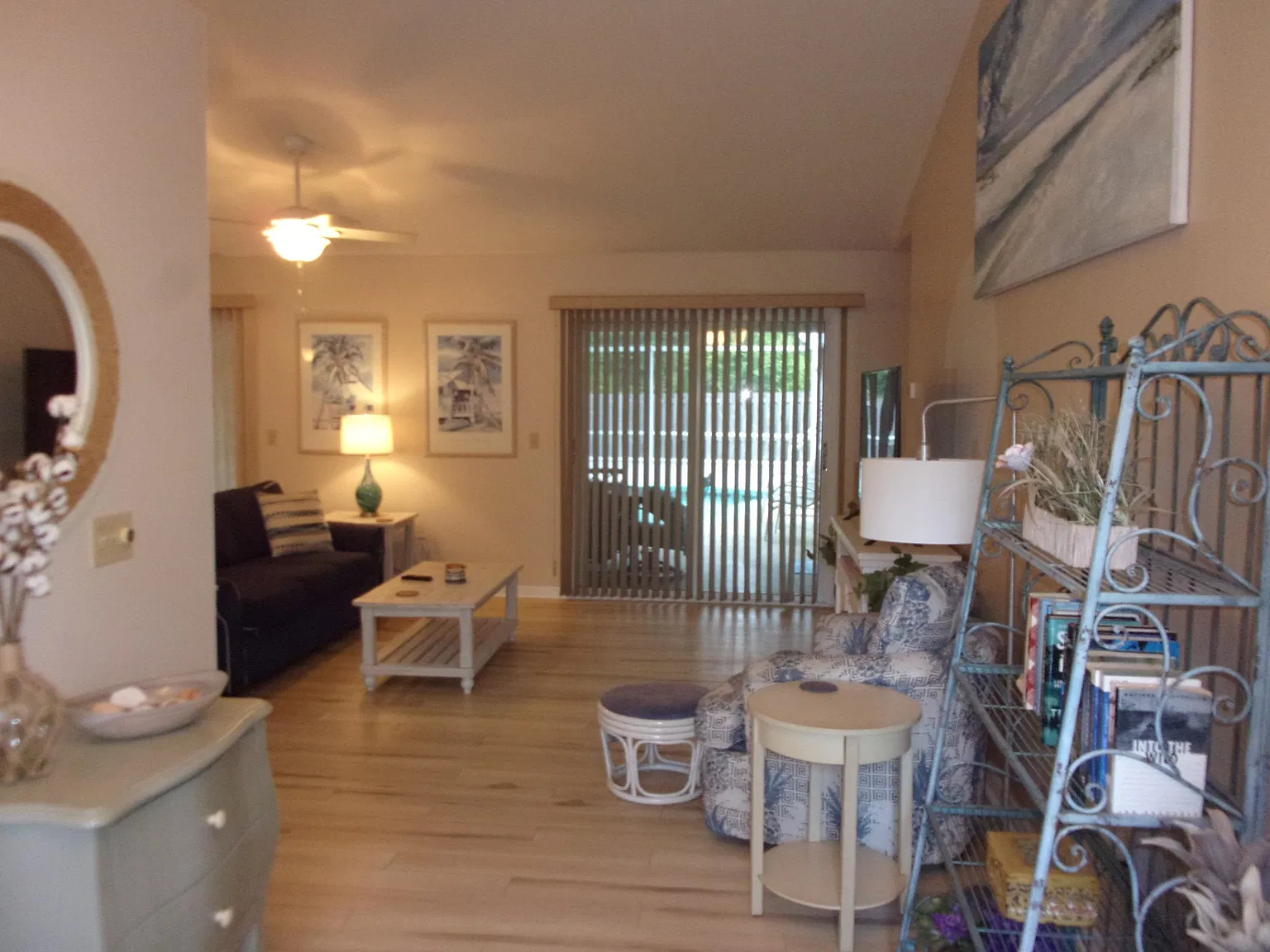 3 bed, 2.0 bath, 1270 sqft, $2,700 — Photo 3