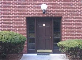 5 Dove Ct APT M, Croton On Hudson, NY 10520