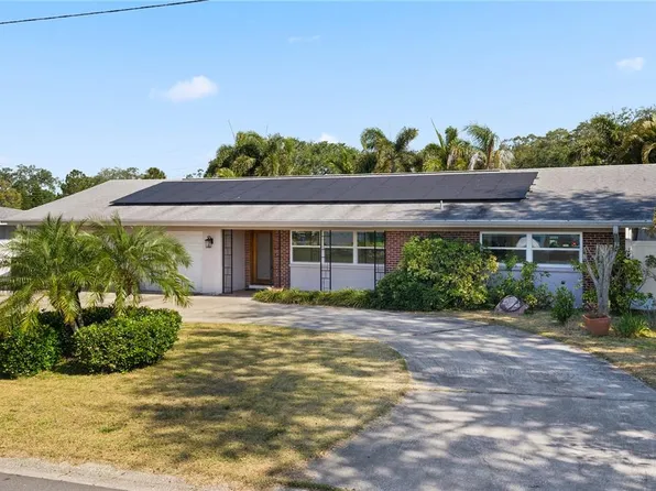 1720 Emerald Dr, Clearwater, FL 33756