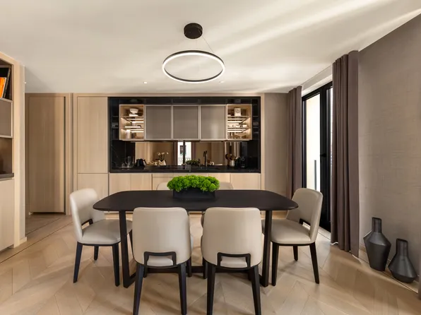 685 5th Avenue 8A image 2 of 17