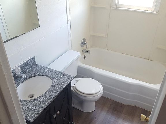 4th image of 2729 Hilltop Dr