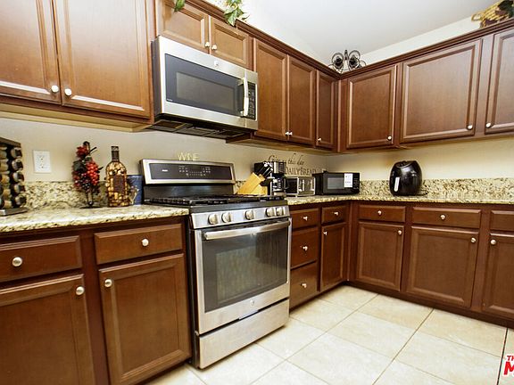 4th image of 6014 Samuelson St