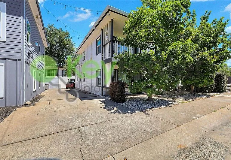 2169 Perkins Way — Photo 2