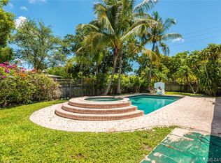 5336 Red Rd, South Miami, FL 33155