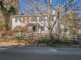 85 Chichester Rd, Huntington, NY 11743