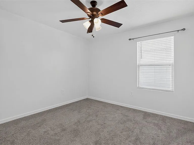 5122 SW 49th Ln — Photo 28