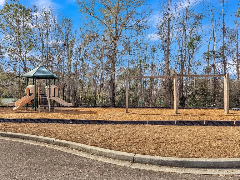 655 Silver Moss Dr — Photo 29