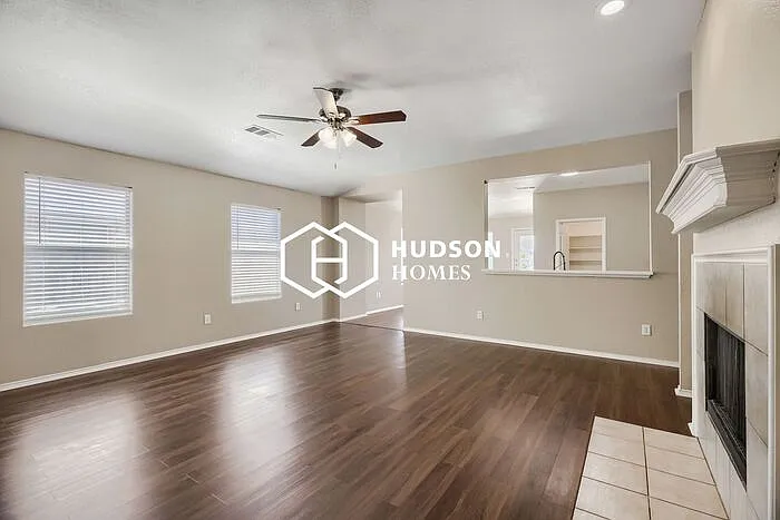 7406 Lake Front Trl — Photo 6