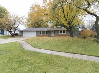 1519 Bates Ct, Schaumburg, IL 60193