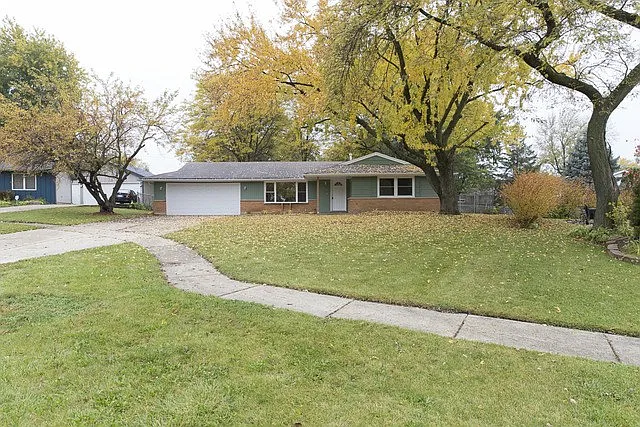 1519 Bates Ct photo 1
