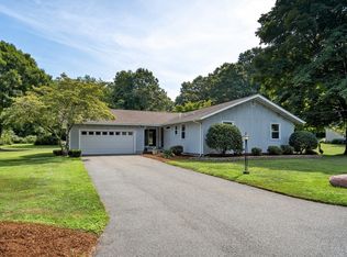 65 Bear Hill Rd, Seekonk, MA 02771