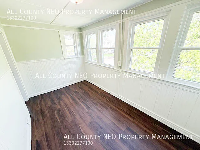 126 E Mapledale Ave #B — Photo 10