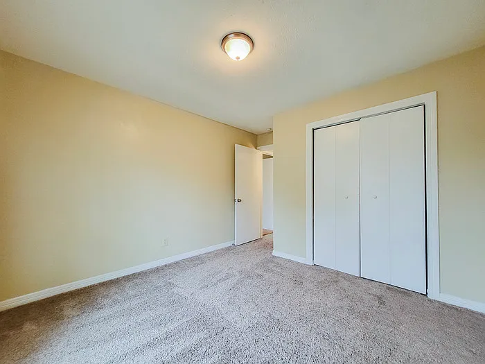 7216 Lancashire Dr — Photo 6