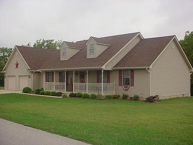 2nd image of 60 Windfield Ln