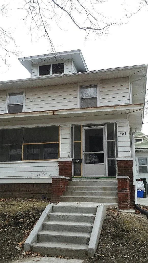 5 bed, 2193 sqft, $3,675 — Photo 1