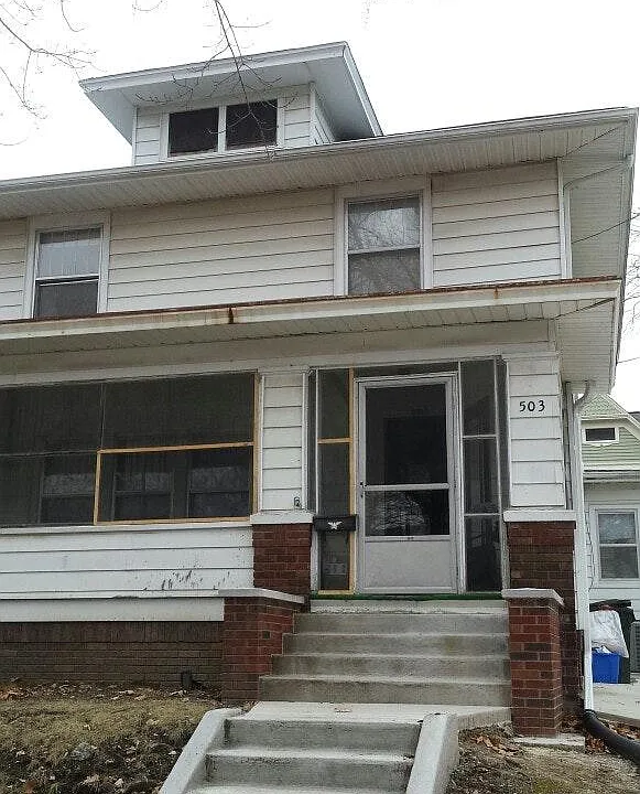 503 N Van Buren St
