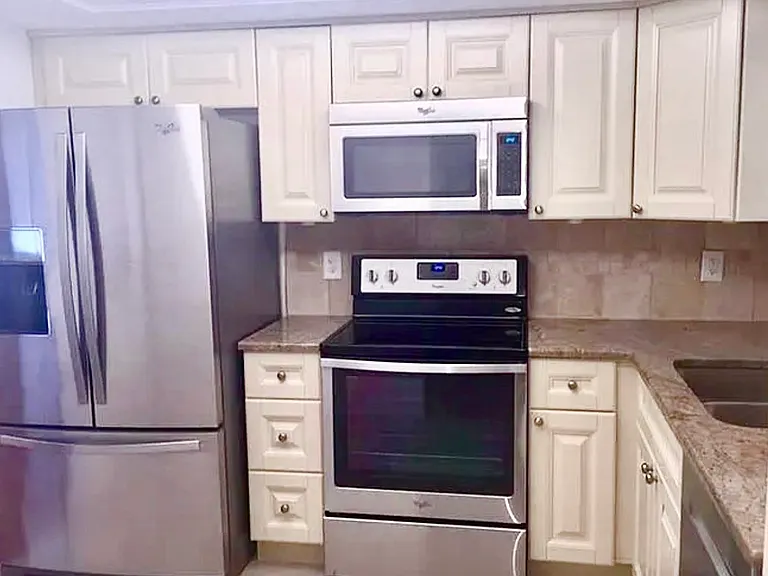 2603 Riverbluff Pkwy #141 — Photo 14