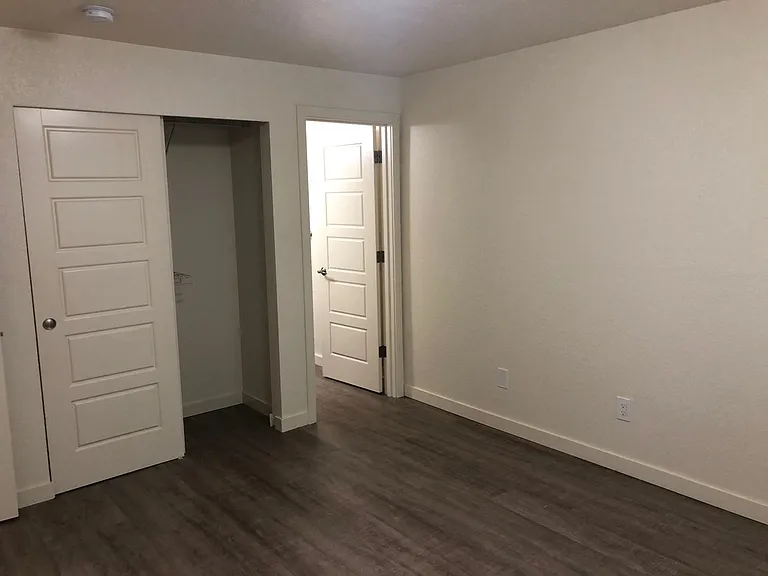 8732 Phinney Ave N #B1 — Photo 26