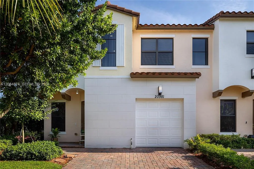 20981 NW 1st Ct — Photo 1