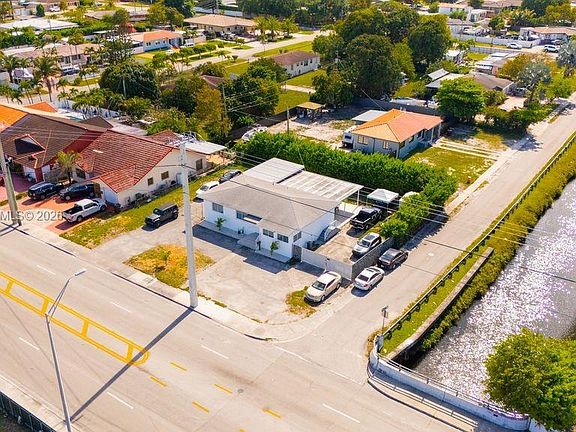 4th image of 5290 Palm Ave