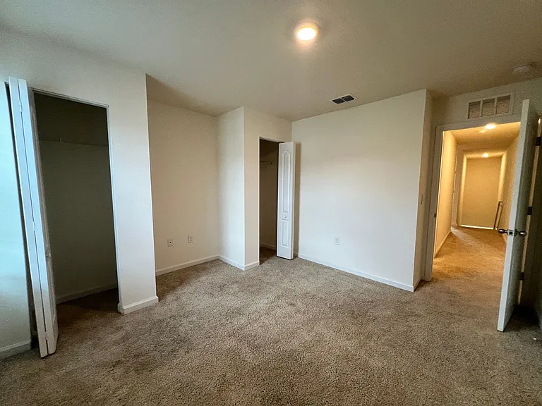 35 Oarsman Crossing Dr — Photo 11
