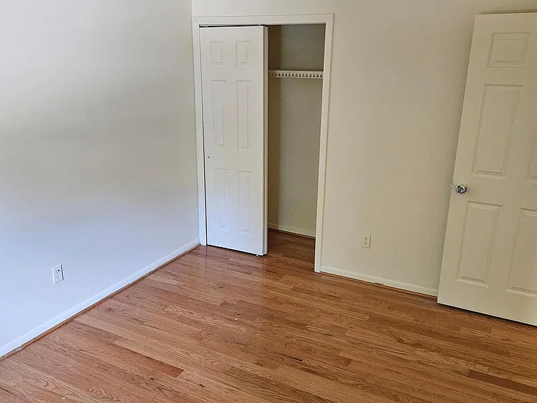 254 Cedarmere Cir — Photo 37