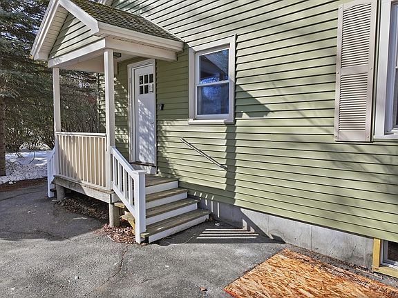 5th image of 542 Oak Hill Rd