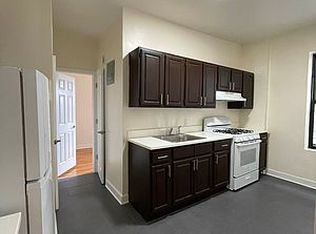 25-41 44th St #14, Astoria, NY 11103
