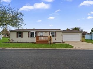 216 Meadowlark Ln, Sandwich, IL