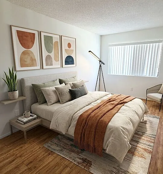815 S Ardmore Ave #202 — Photo 3