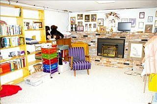 4th image of 707 W Desta St #A