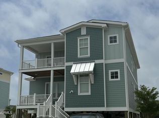 4017 E Pelican Dr, Oak Island, NC 28465