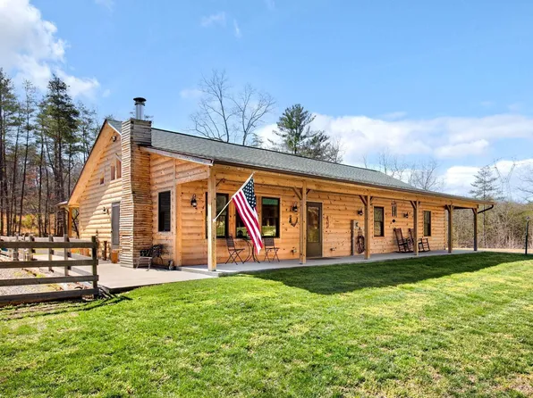 150 Hazel Ln, Capon Bridge, WV 26711