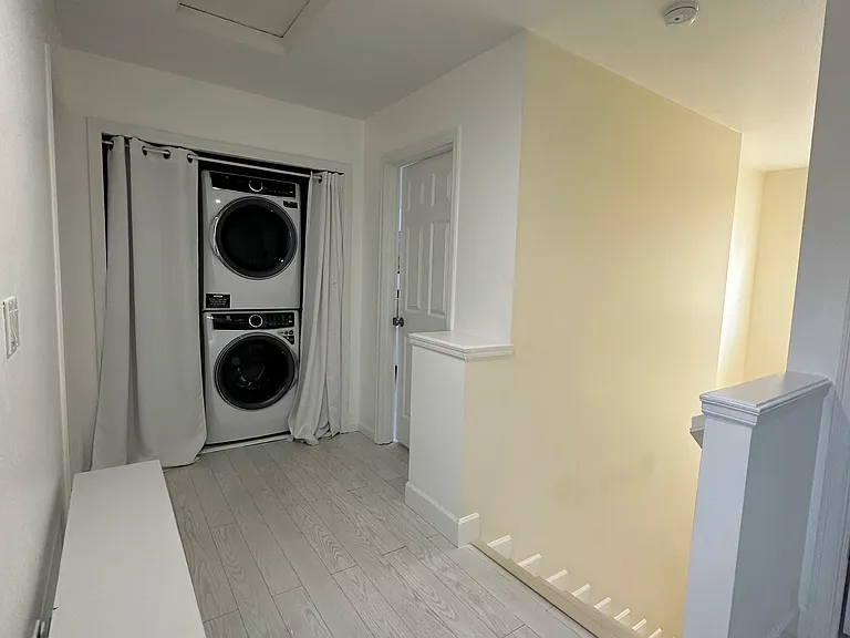 9th Dr SE — Photo 14
