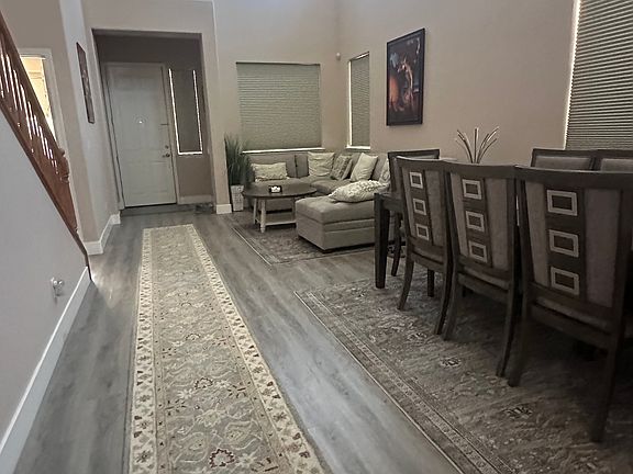 4th image of 712 Stone Creek Ln