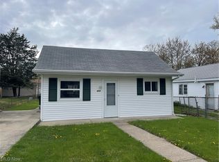 408 Parkland Blvd, Vermilion, OH