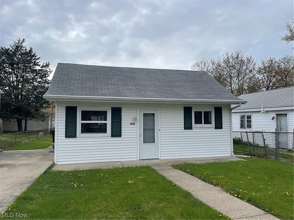 408 Parkland Blvd photo 1