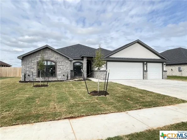 310 Walking Stick Dr, Nolanville, TX 76559