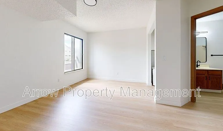 205 E Arbor Ave #211G — Photo 9