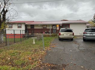 1110 Hickory Flats Rd, Pennington Gap, VA 24277